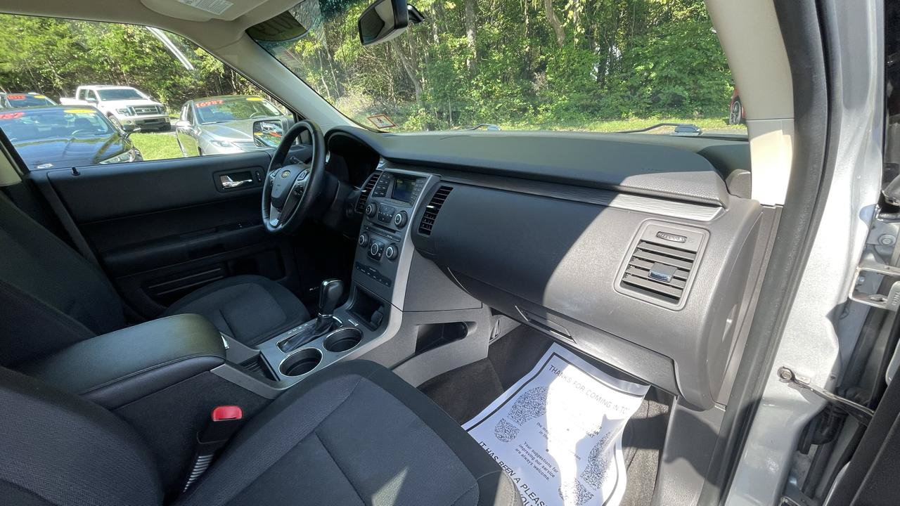 Used 2019 Ford Flex SE FWD image 31