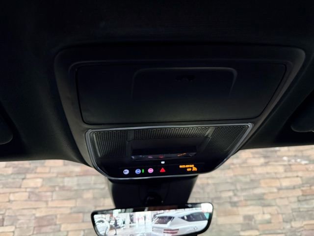 Used 2025 GMC Acadia Denali w/ Super Cruise Package image 30