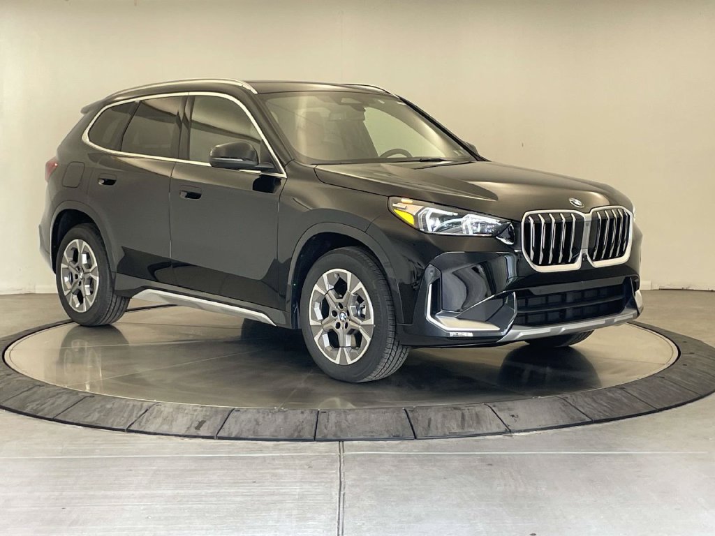 New 2027 BMW X1 xDrive28i w/ Technology Package AWD/4WD image 7