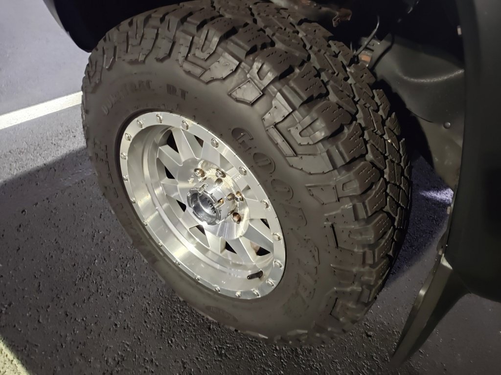 Used 2016 Toyota Tacoma TRD Off-Road w/ Towing Package AWD/4WD image 8