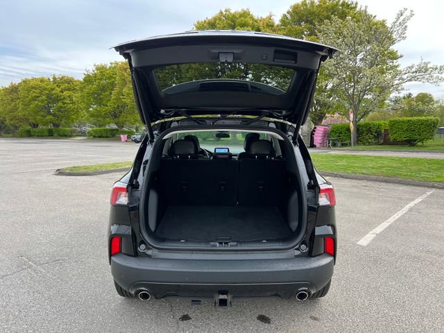 Used 2022 Ford Escape SEL w/ SEL Stealth AWD Package image 28