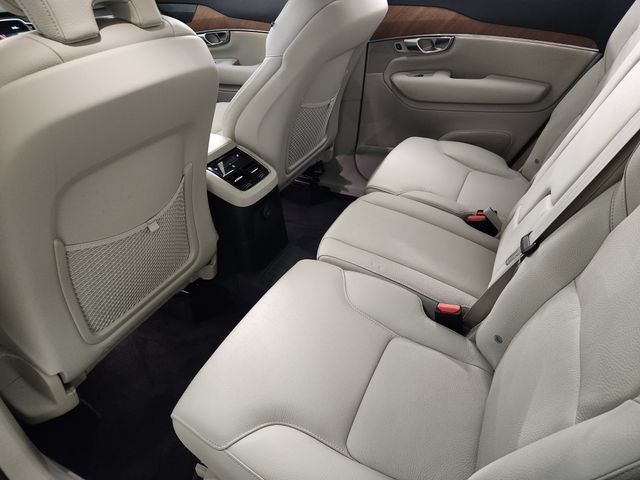 Used 2022 Volvo XC90 T8 Inscription Expression w/ Advanced Package AWD/4WD image 30