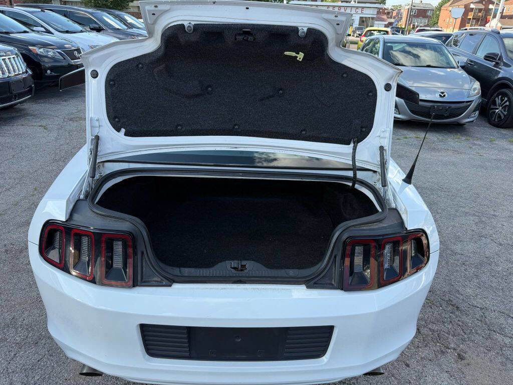 Used 2014 Ford Mustang Coupe w/ Equipment Group 102A image 8