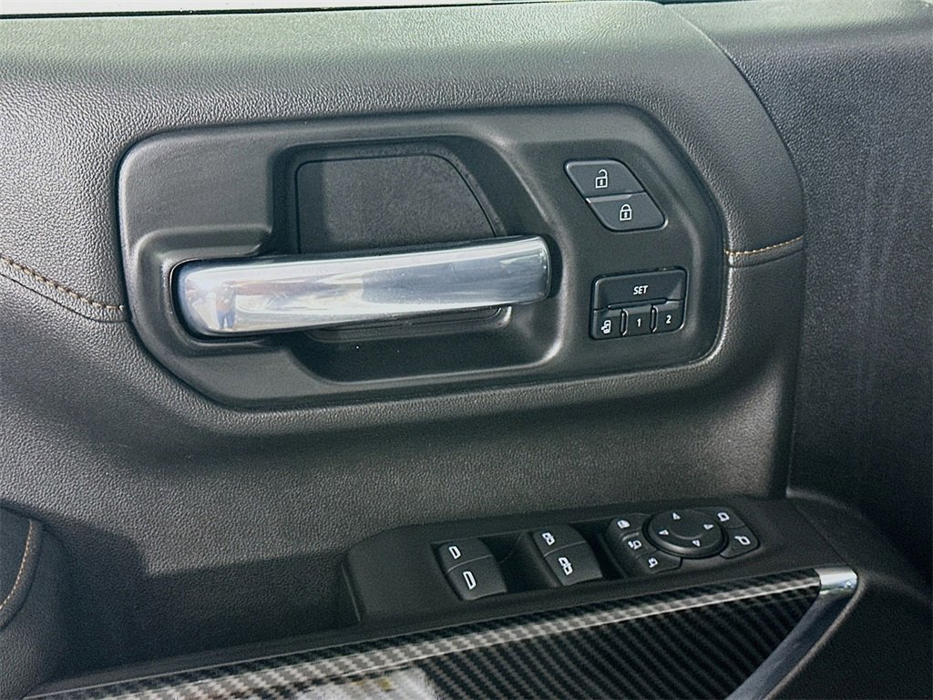 Used 2021 GMC Sierra 2500 AT4 w/ AT4 Premium Plus Package image 24