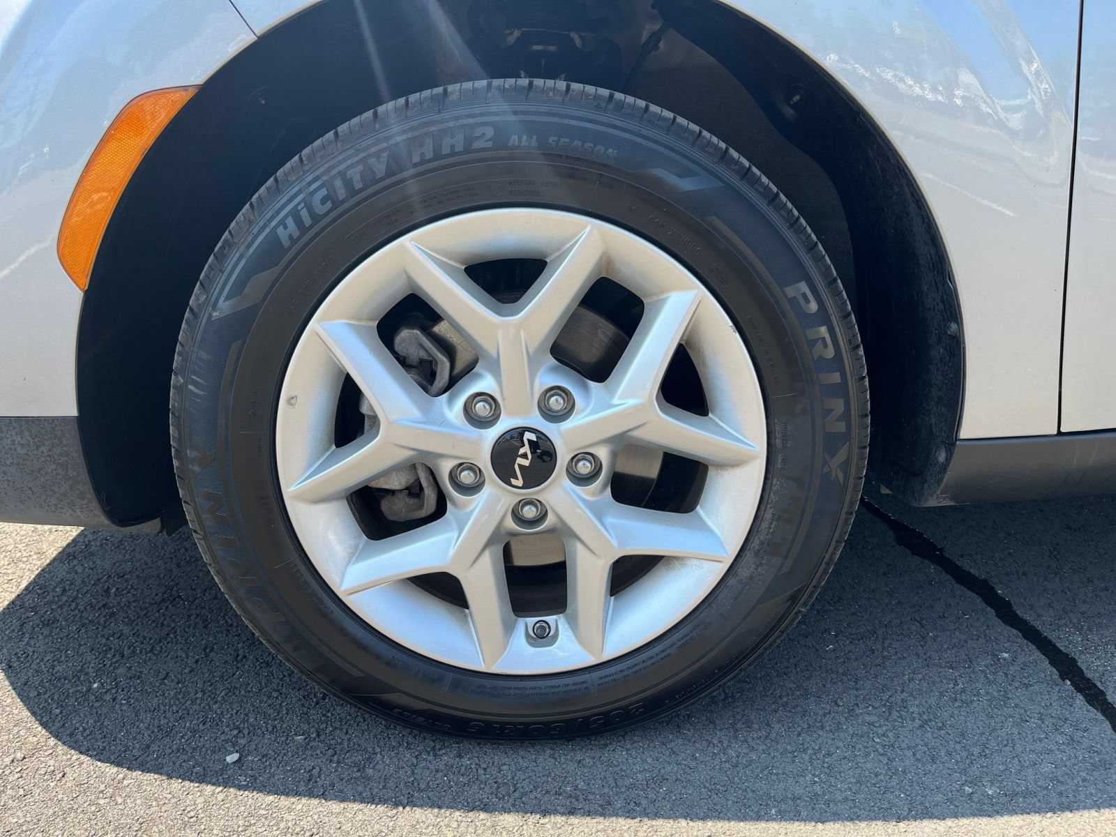 Used 2025 Kia Soul LX w/ LX Technology Package FWD image 30