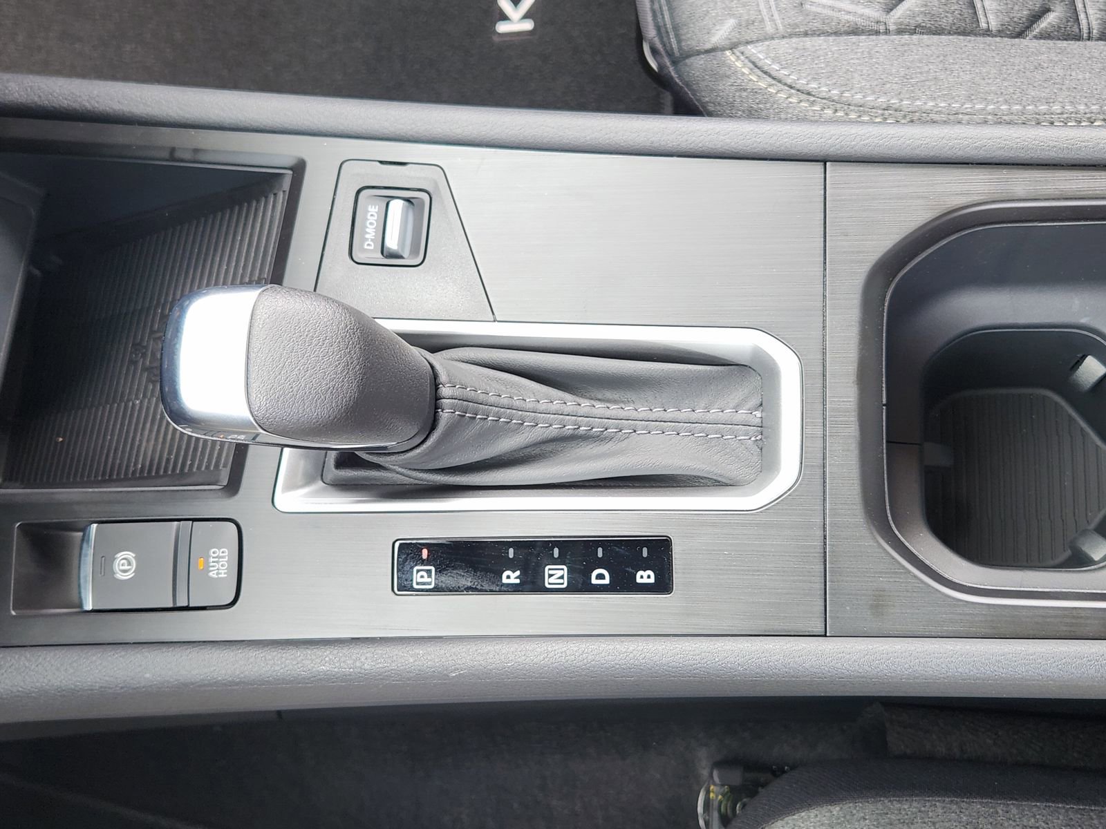 New 2026 Nissan Kicks SV image 18