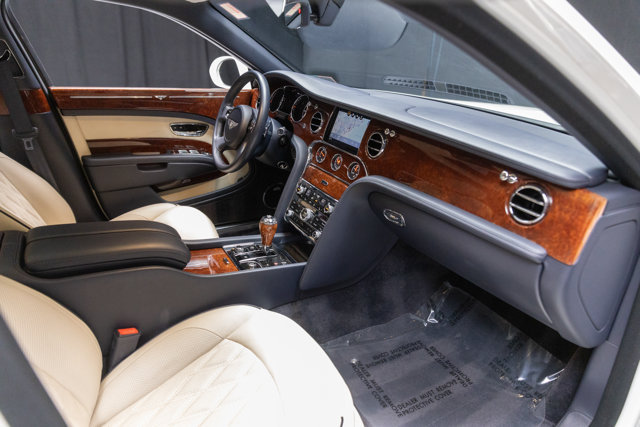 Used 2017 Bentley Mulsanne RWD image 63