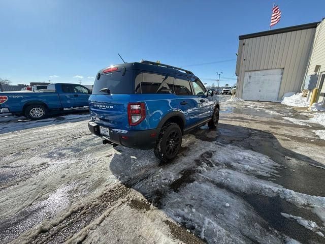 Used 2025 Ford Bronco Sport Badlands AWD/4WD image 7