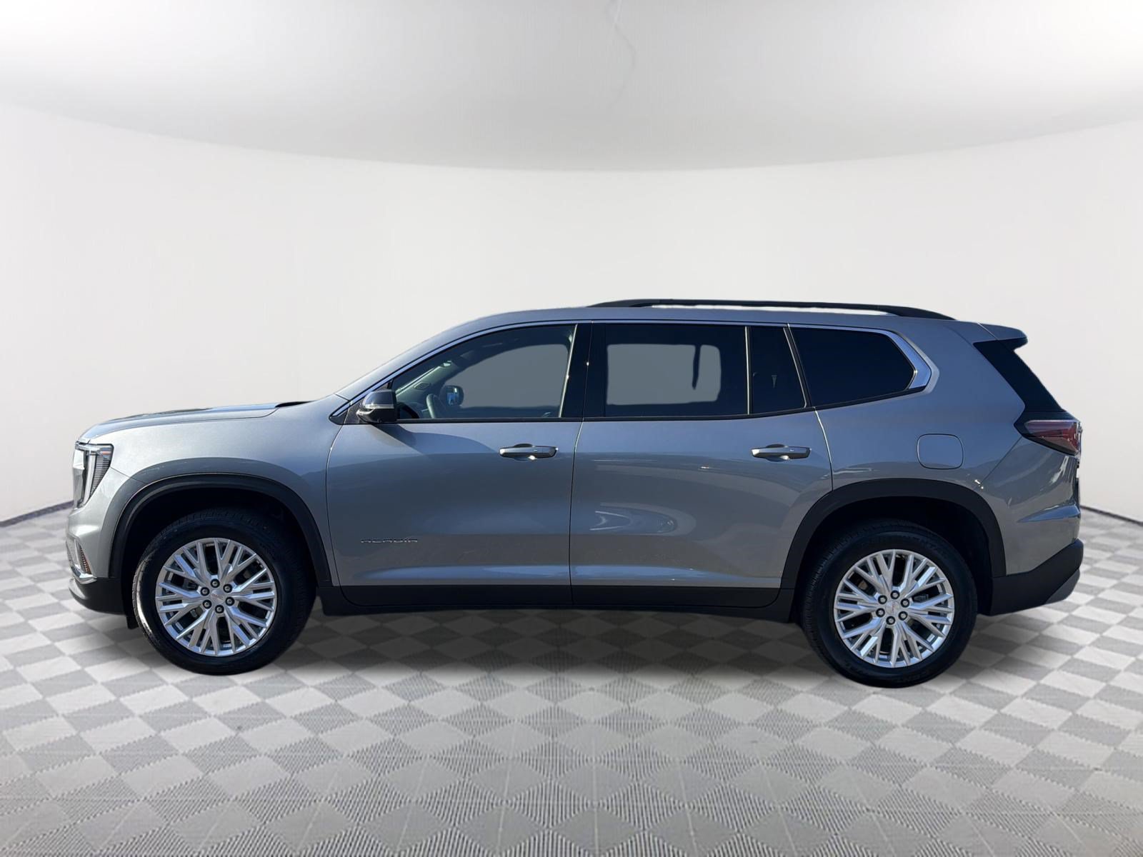 Used 2026 GMC Acadia Elevation w/ Elevation Premium Package FWD image 2