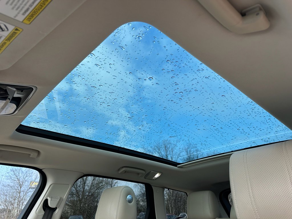 Used 2017 Land Rover Range Rover Sport HSE image 24