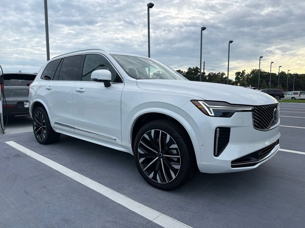 Certified 2026 Volvo XC90 B6 Plus AWD/4WD image 6
