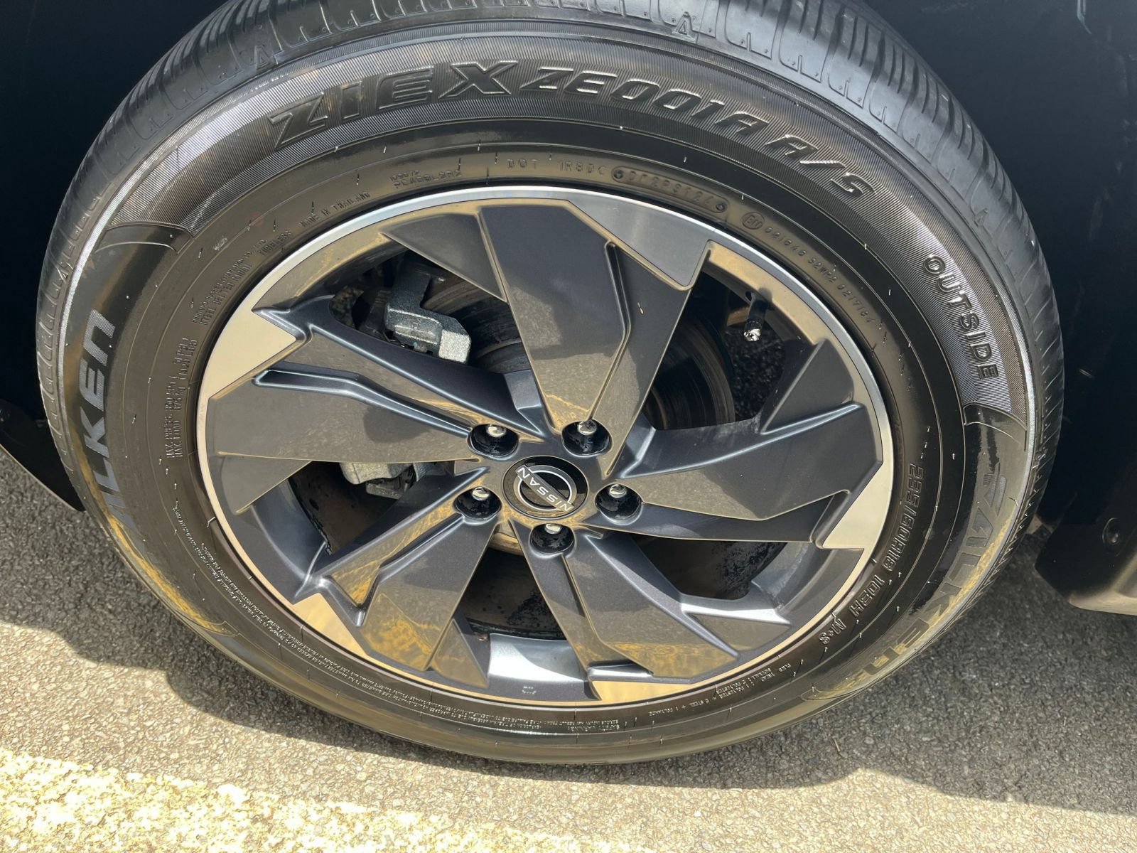 Used 2025 Nissan Rogue SV FWD image 30