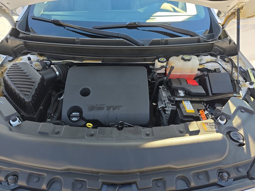 Used 2021 Buick Enclave Essence image 33