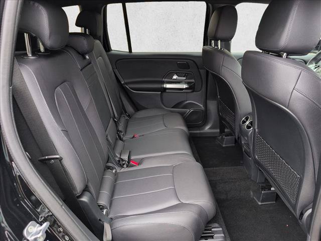 Used 2026 Mercedes-Benz GLB 250 4MATIC image 23