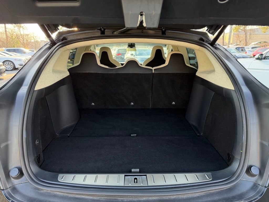 Used 2019 Tesla Model X 75D image 7