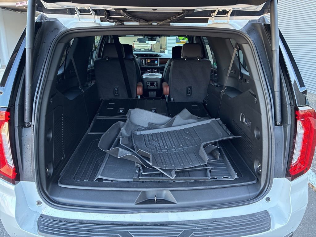 Used 2024 GMC Yukon XL Denali Ultimate image 38