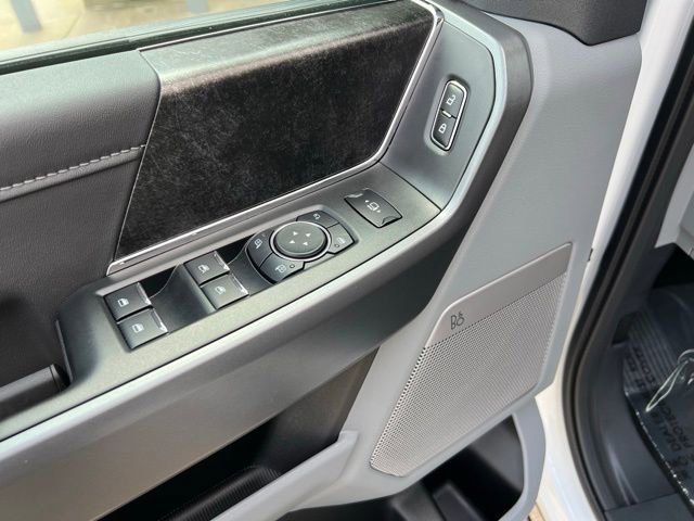 New 2026 Ford F250 4x4 Crew Cab Super Duty image 12