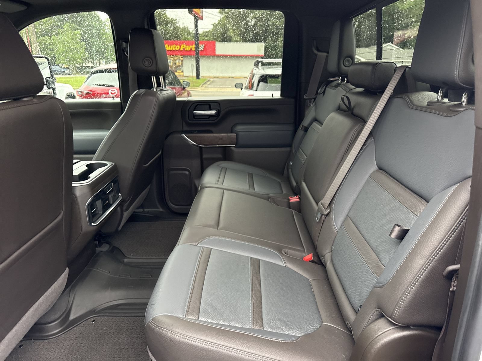 Used 2023 GMC Sierra 2500 Denali w/ Denali Ultimate Package AWD/4WD image 10