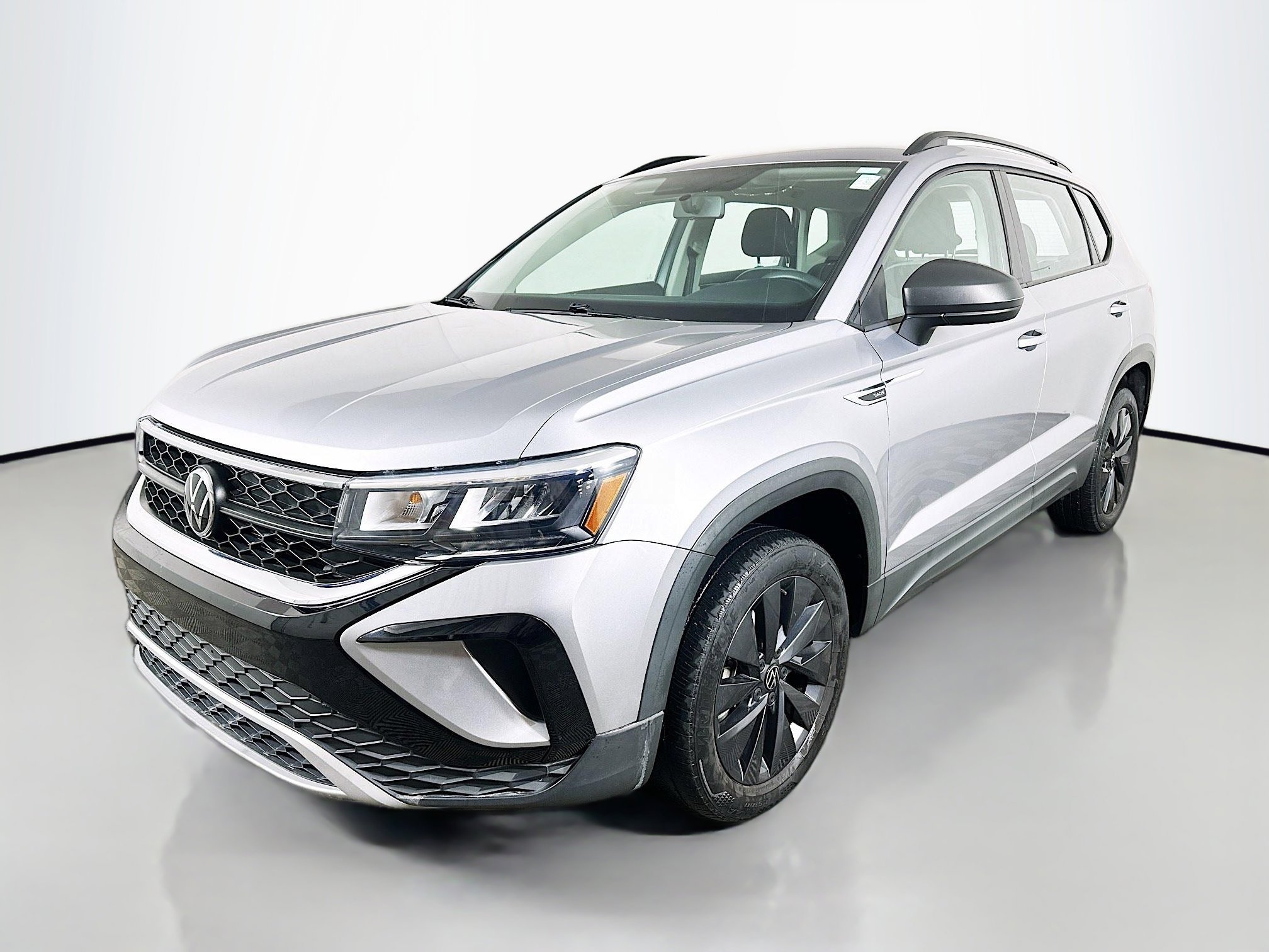 Used 2022 Volkswagen Taos S image 3