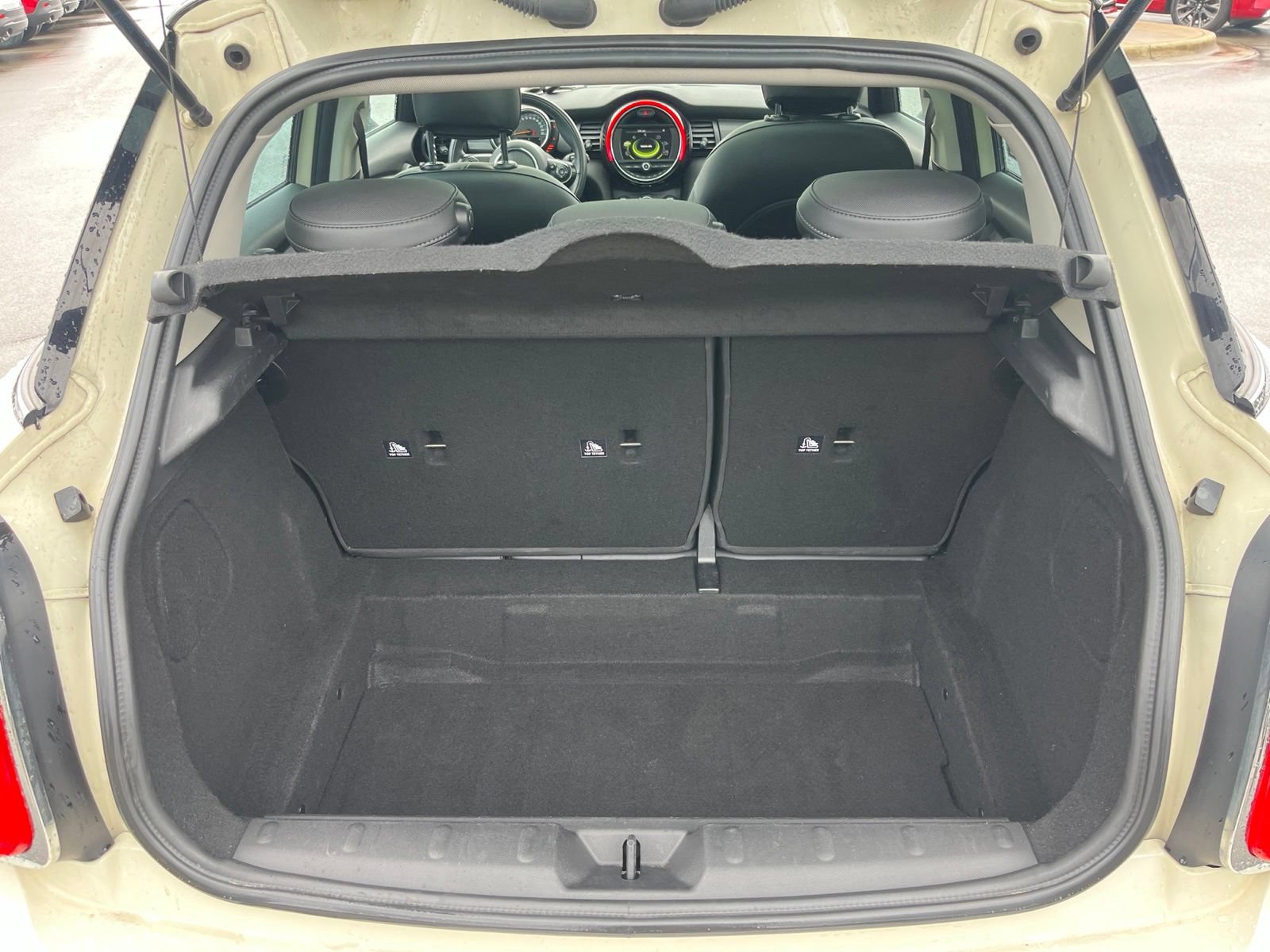 Used 2016 MINI Cooper 4-Door Hardtop FWD image 28