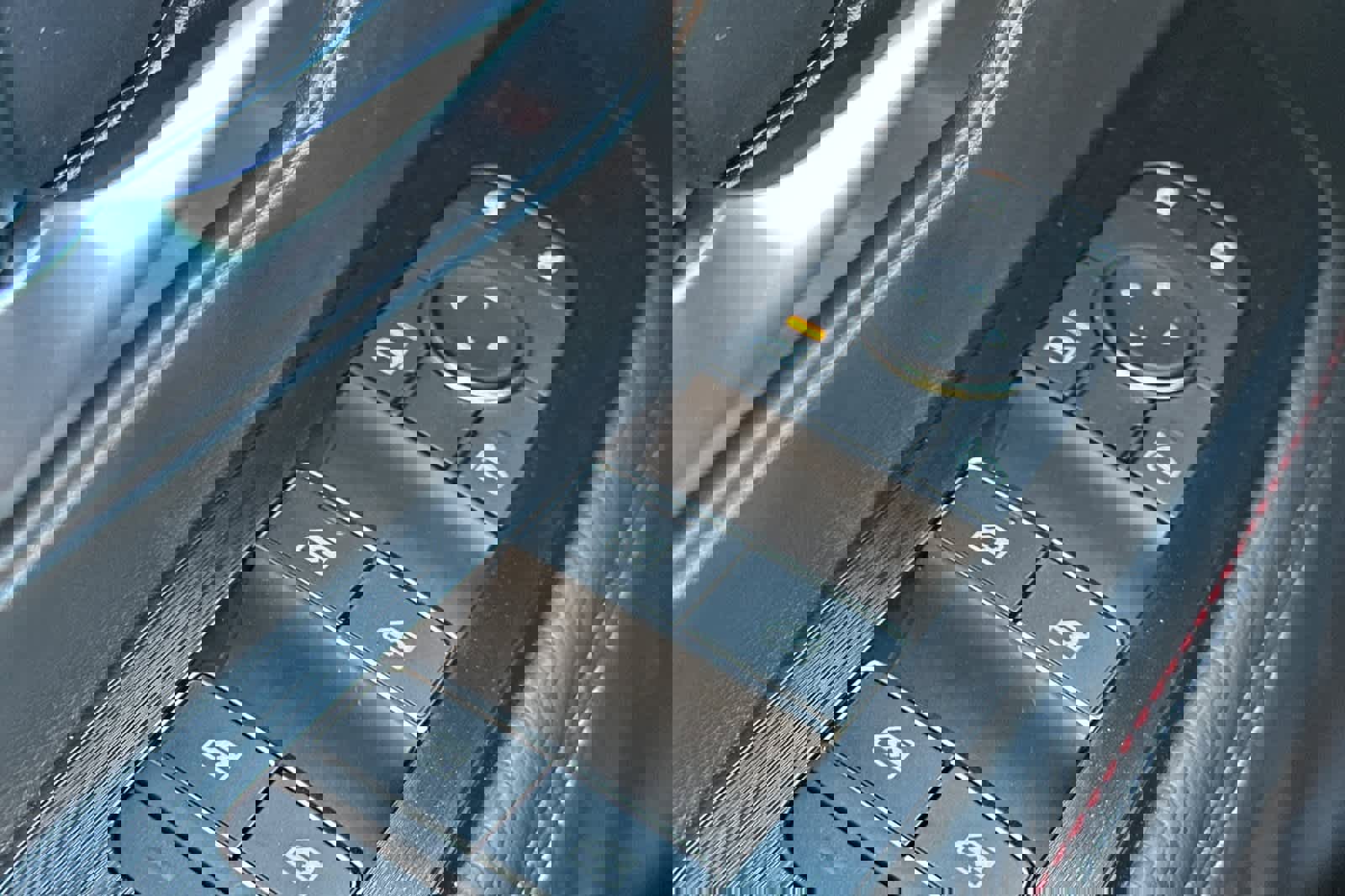 New 2026 Nissan Kicks SR image 14