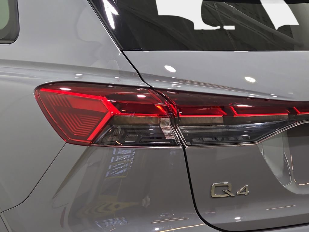 Used 2024 Audi Q4 e-tron Premium Plus w/ Premium Plus image 35