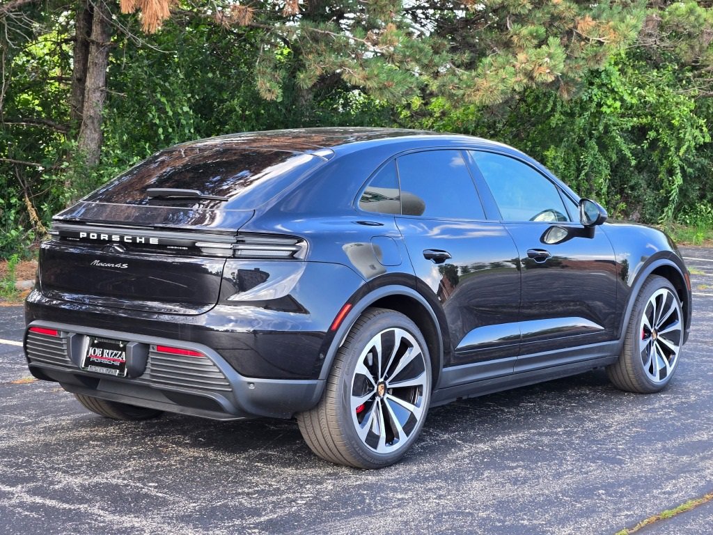New 2025 Porsche Macan 4S Electric image 7