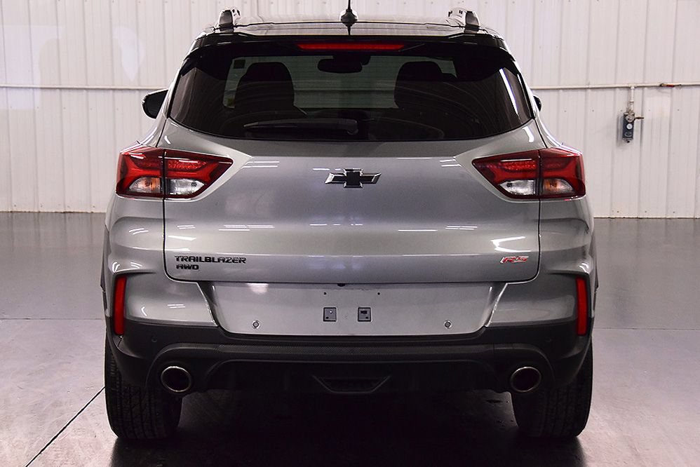 Used 2023 Chevrolet TrailBlazer RS w/ Convenience Package AWD/4WD image 6