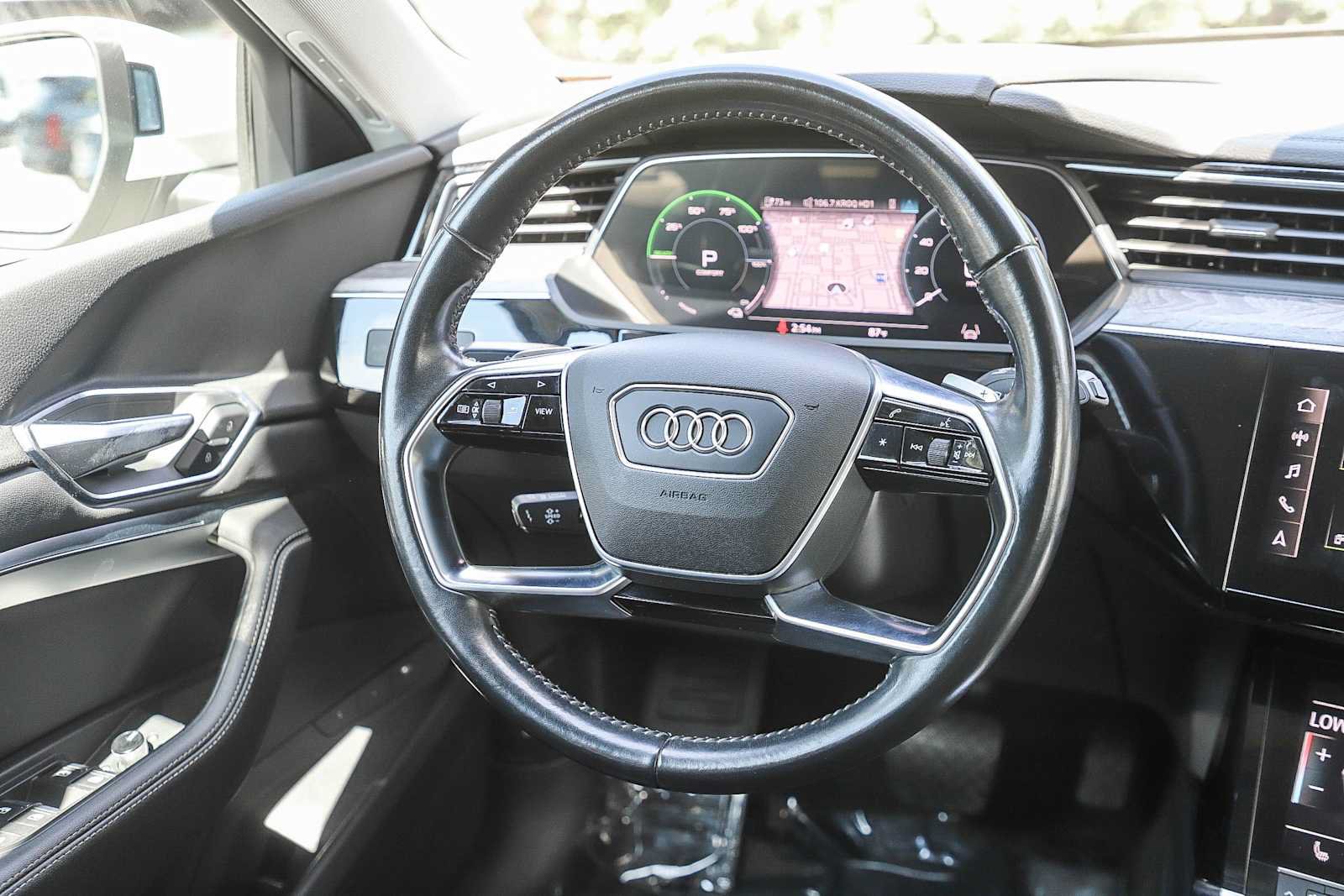 Used 2021 Audi e-tron Premium w/ Convenience Plus Package AWD/4WD image 14