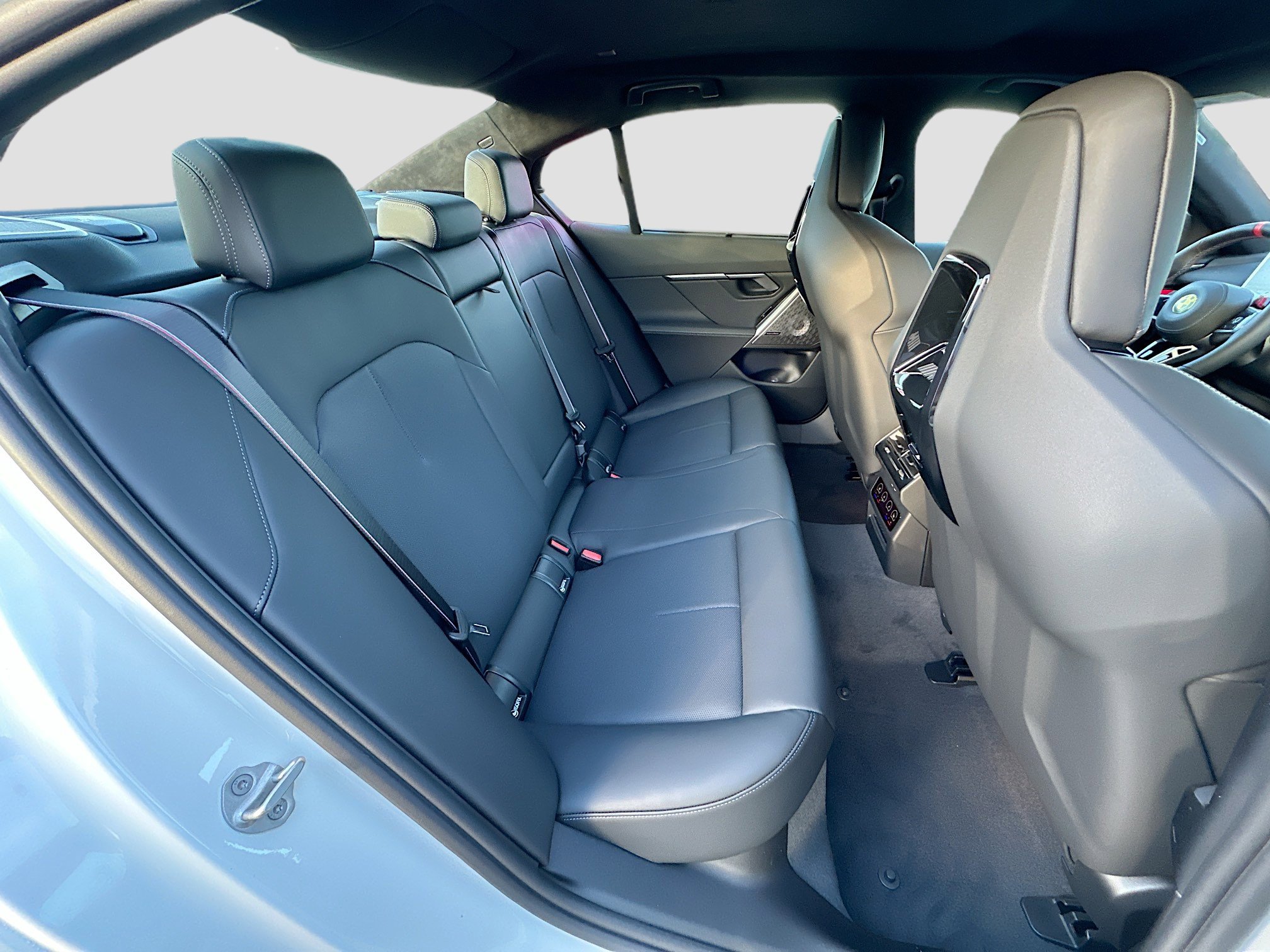 New 2026 BMW M5 w/ Carbon Package image 21