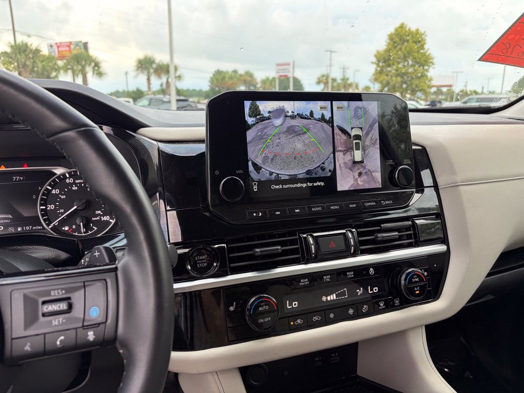 Certified 2025 Nissan Pathfinder SL AWD/4WD image 22