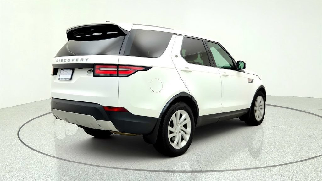 Used 2018 Land Rover Discovery HSE AWD/4WD image 5