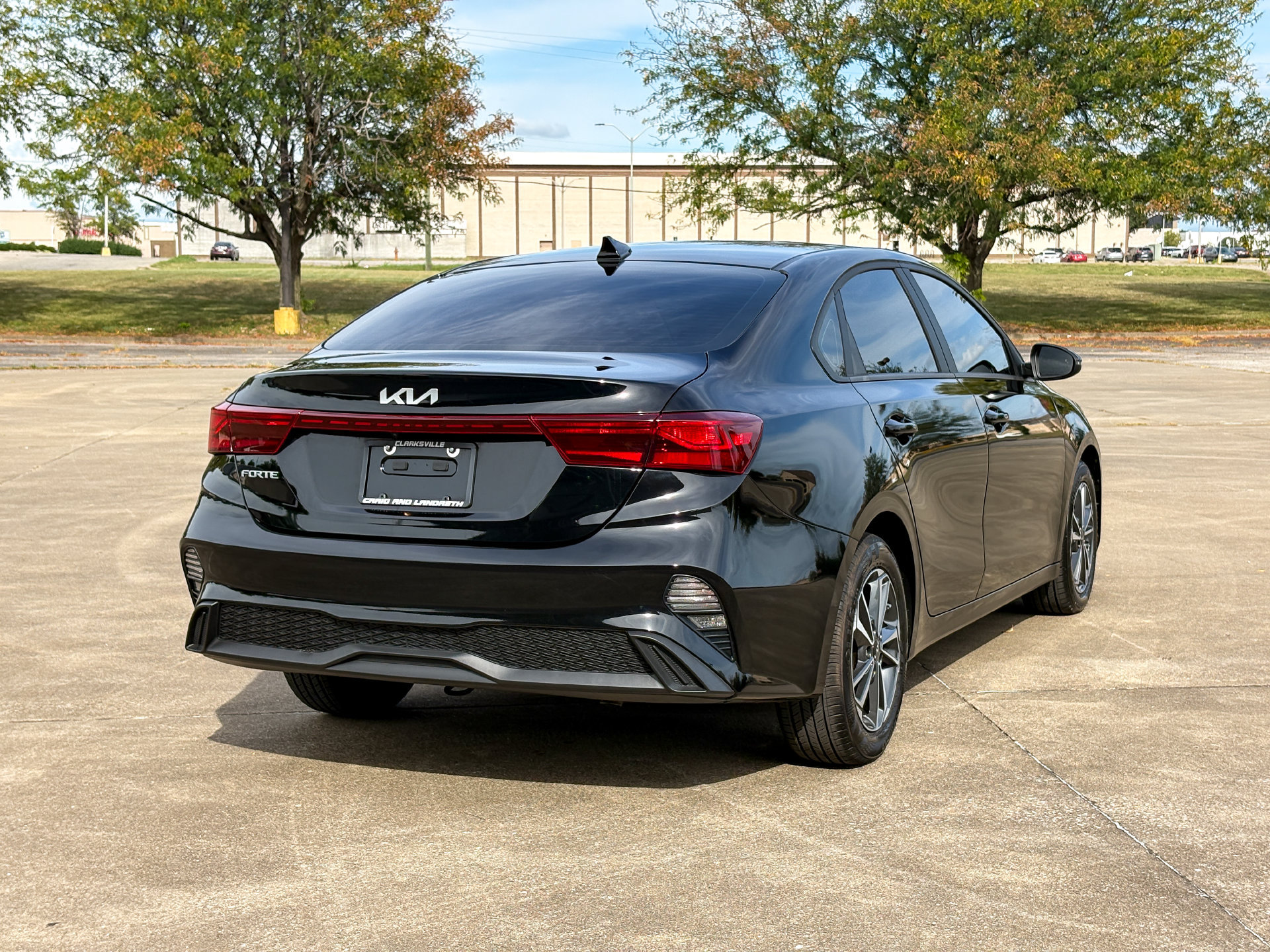 Used 2024 Kia Forte LXS w/ LXS Technology Package FWD image 11