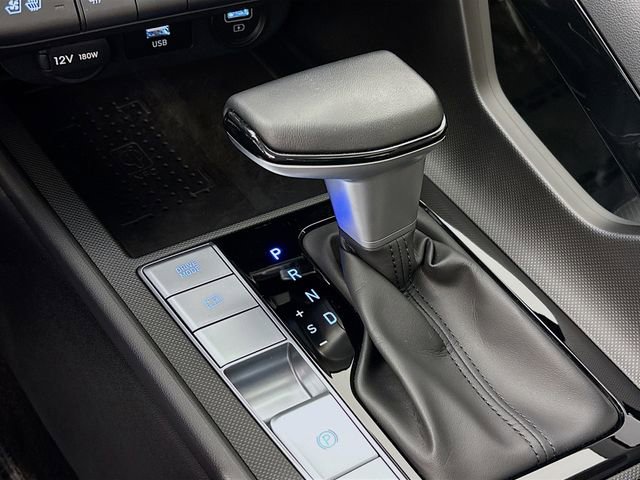 Used 2023 Hyundai Elantra Limited image 18