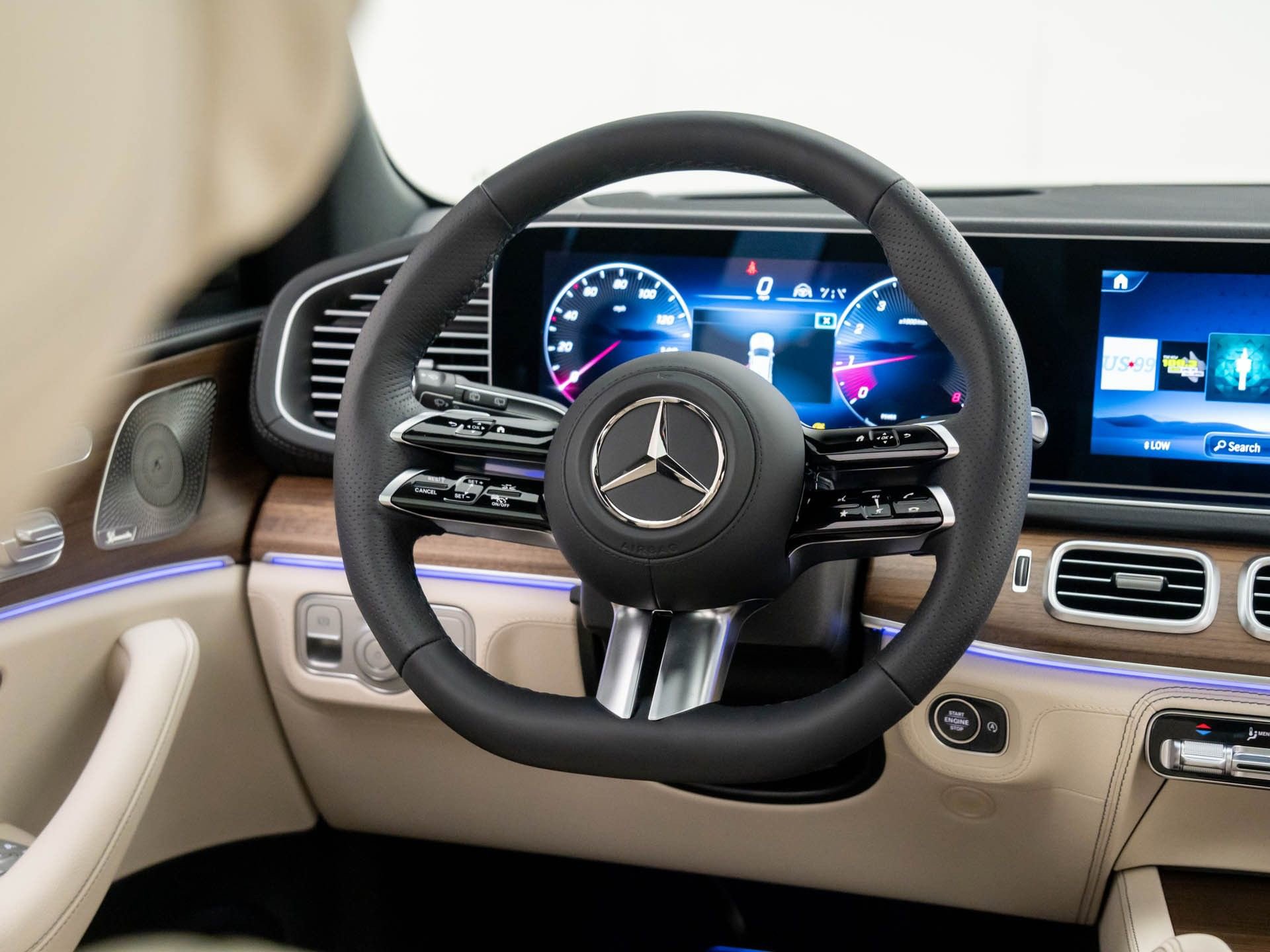 New 2026 Mercedes-Benz GLS 580 4MATIC image 11
