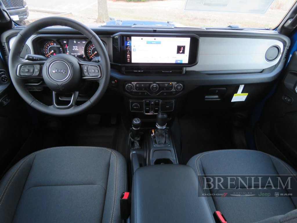 Used 2025 Jeep Gladiator Sport AWD/4WD image 12