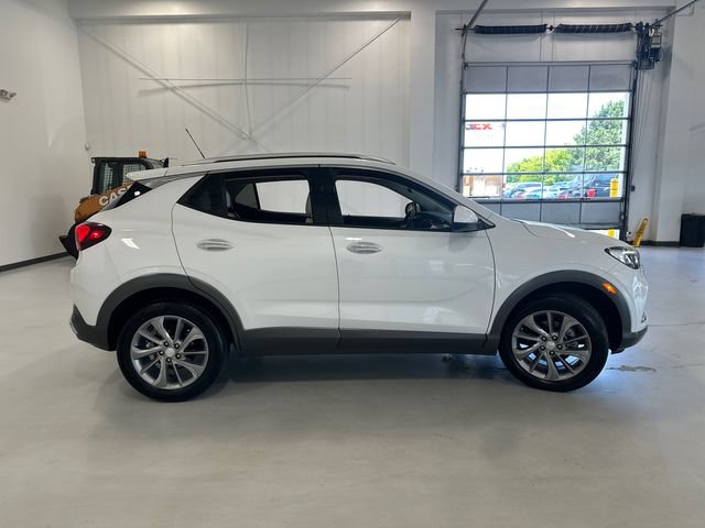 Used 2023 Buick Encore GX Essence w/ Experience Buick Package AWD/4WD image 4