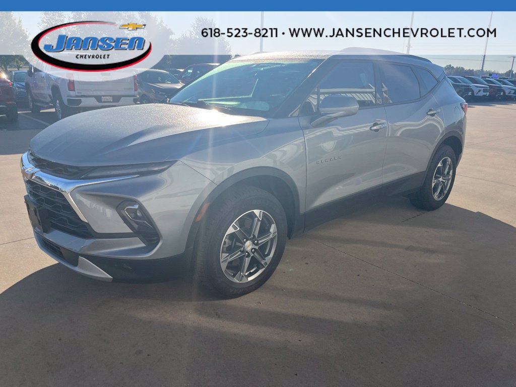 Used 2023 Chevrolet Blazer LT w/ Convenience Package FWD image 3