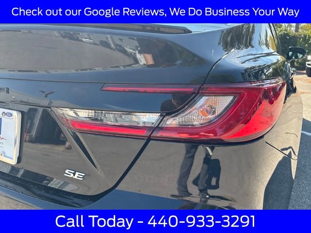 Used 2025 Toyota Camry SE image 36