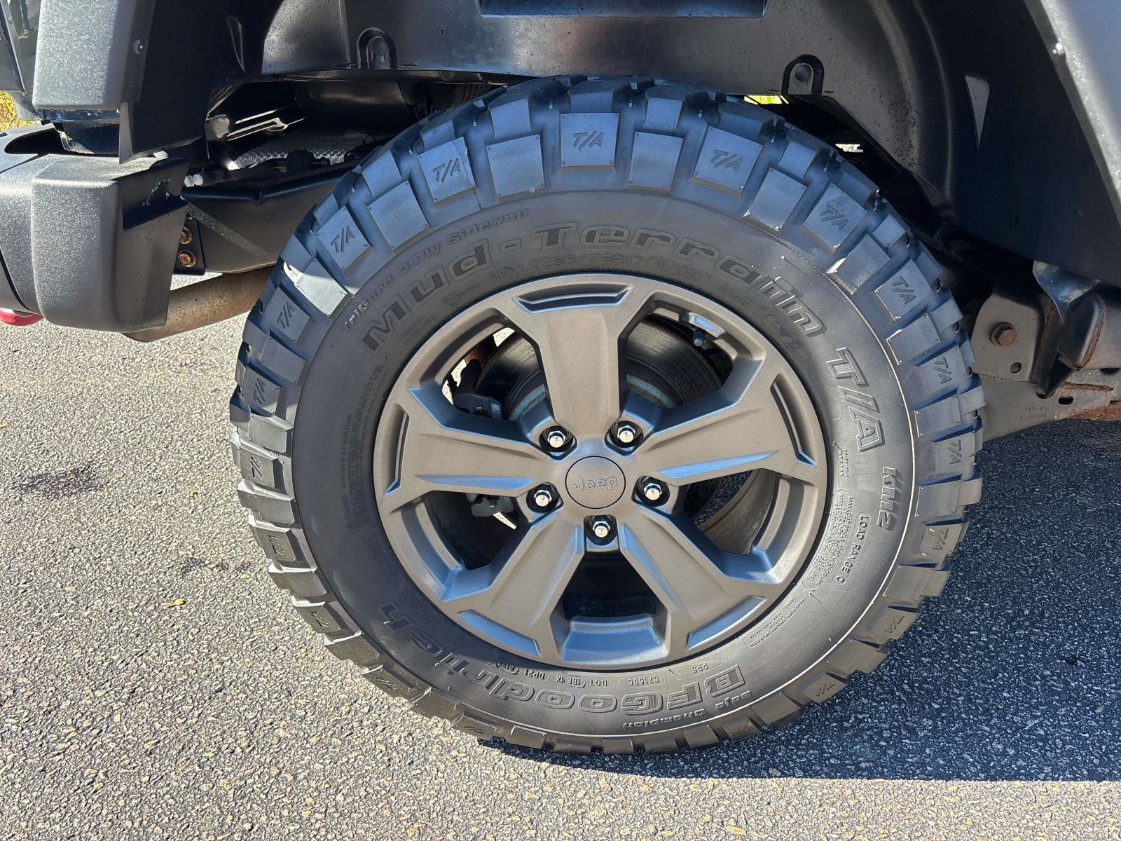 Used 2018 Jeep Wrangler Unlimited Rubicon AWD/4WD image 28