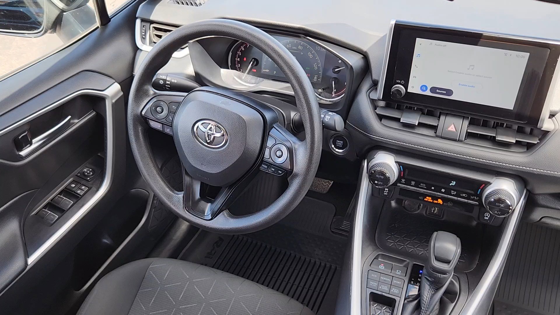 Certified 2025 Toyota RAV4 XLE AWD/4WD image 5