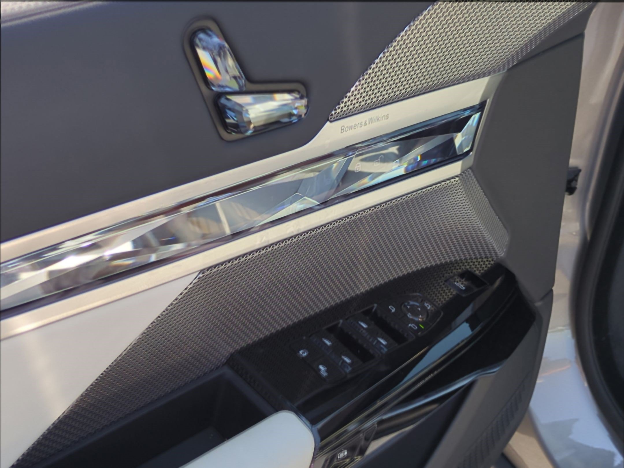 Certified 2025 BMW 740i RWD image 15