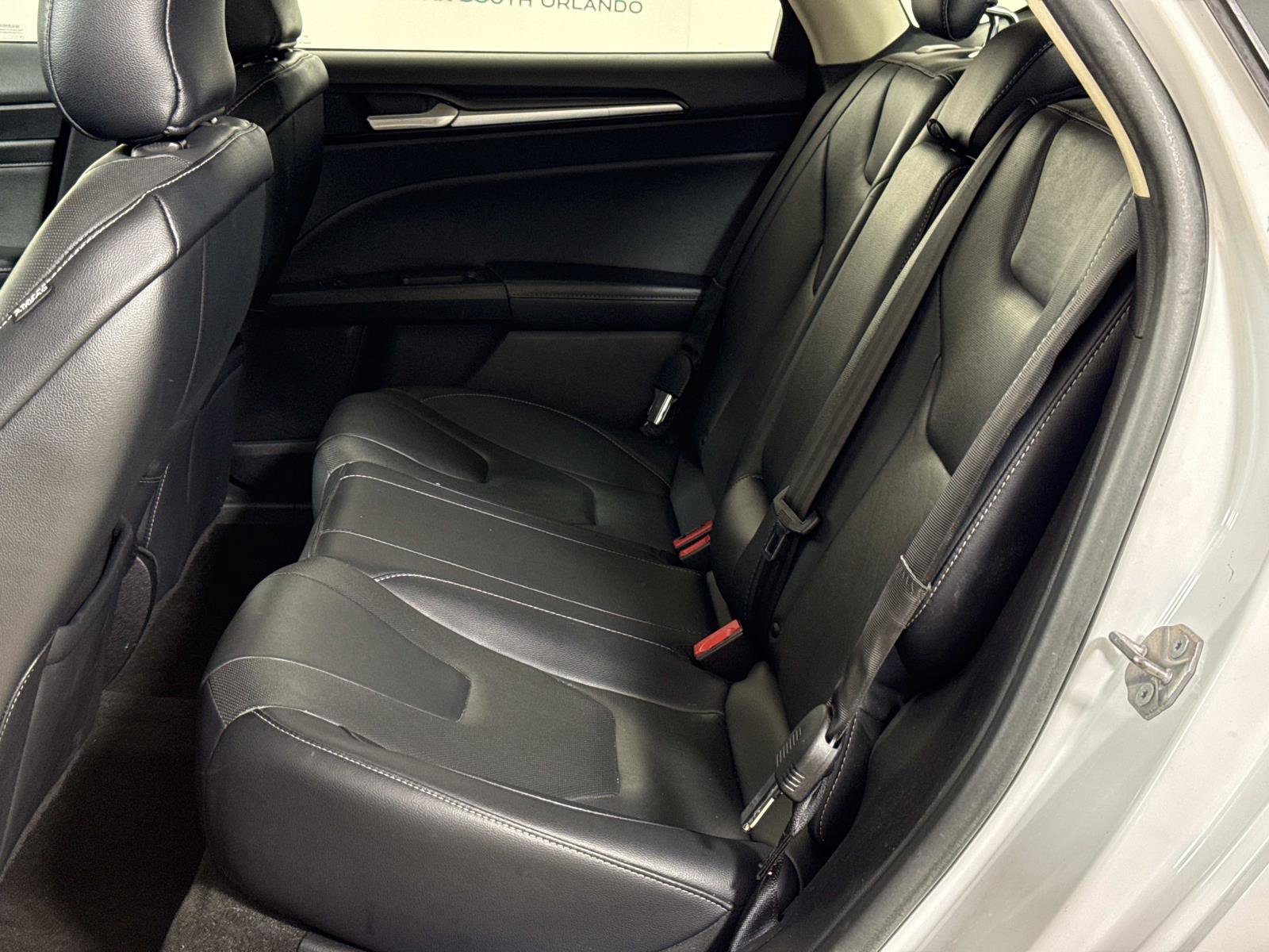 Used 2019 Ford Fusion Titanium FWD image 11