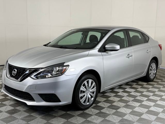 Used 2017 Nissan Sentra SV image 2
