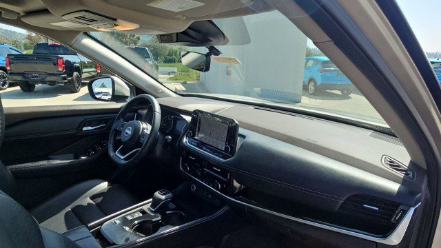 Used 2023 Nissan Rogue SL w/ SL Premium Package FWD image 30