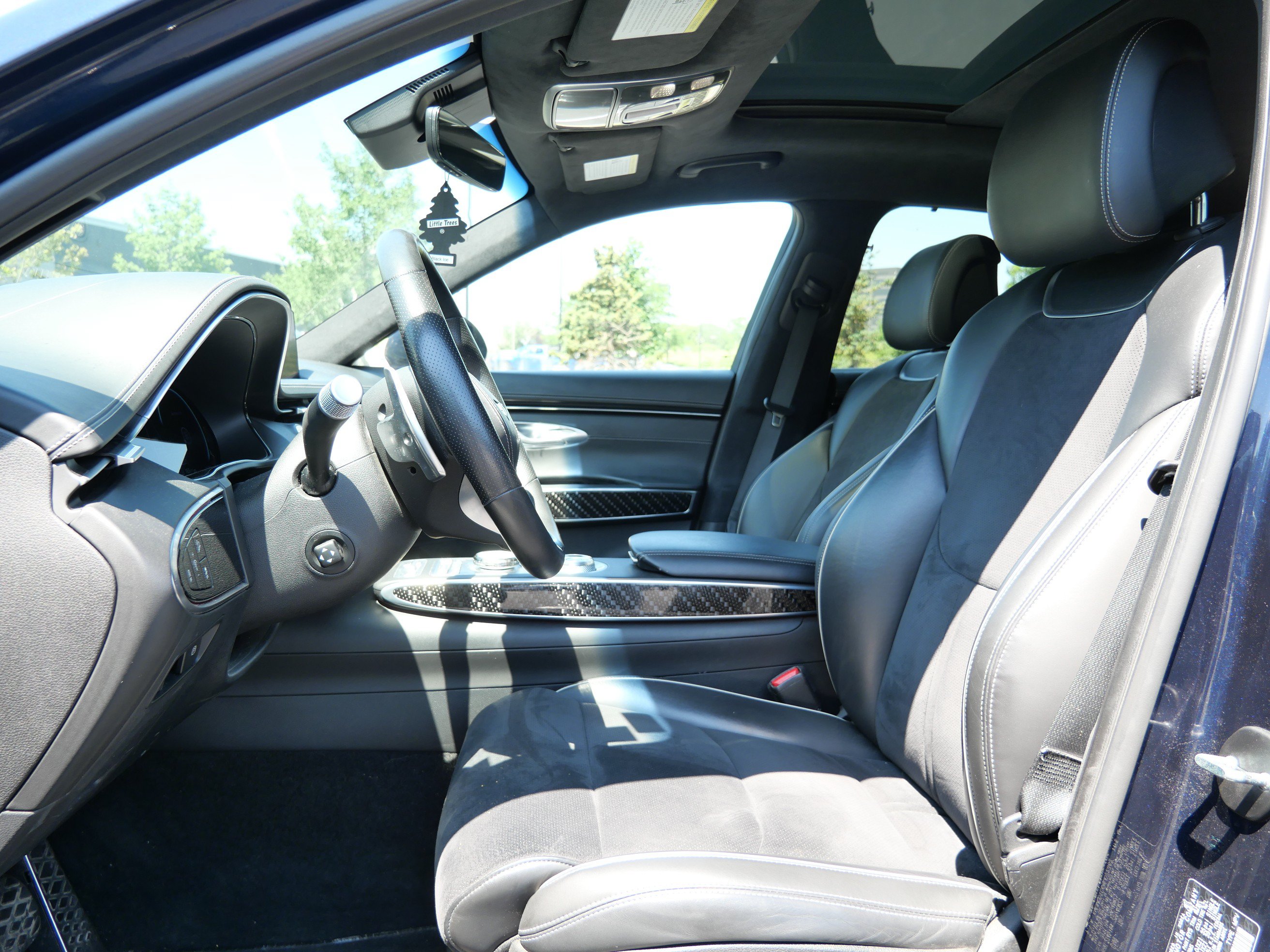 Used 2022 Genesis GV70 3.5T Sport w/ Sport Prestige Package AWD/4WD image 12
