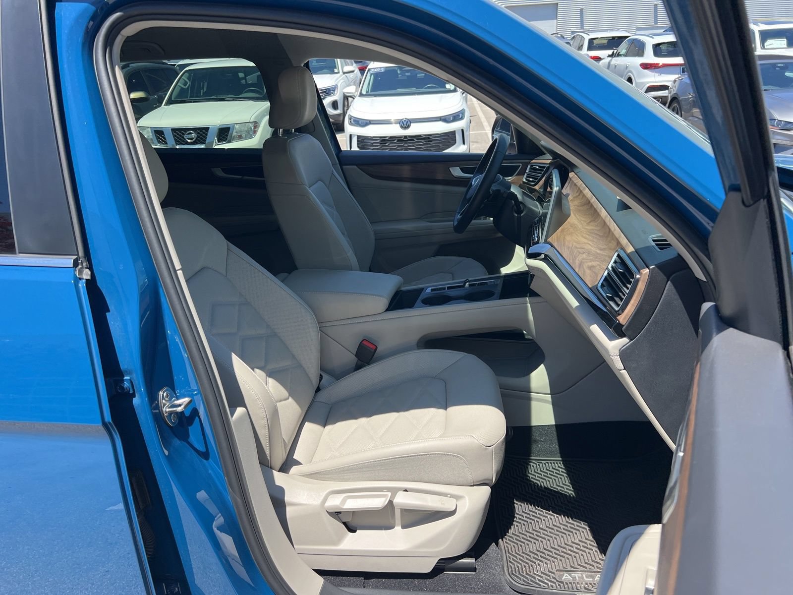 Certified 2026 Volkswagen Atlas SE FWD image 38