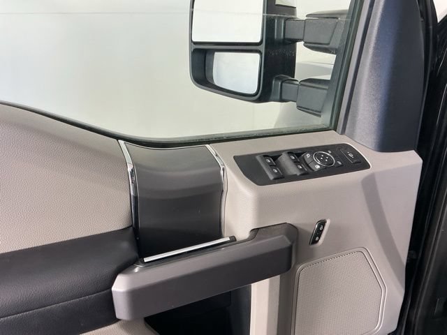 Used 2020 Ford F250 XLT w/ XLT Premium Package AWD/4WD image 8