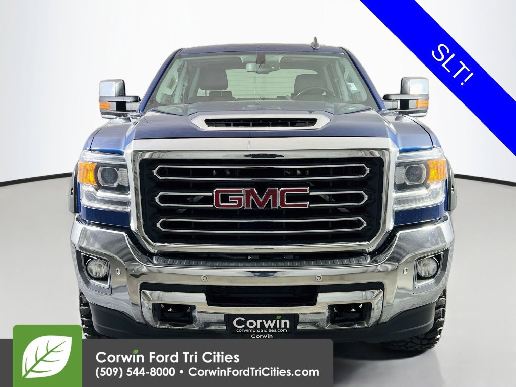 Used 2018 GMC Sierra 3500 SLT w/ Suspension Package, Off-Road AWD/4WD image 4