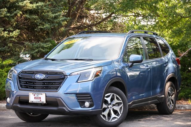 Certified 2023 Subaru Forester Premium AWD/4WD image 17